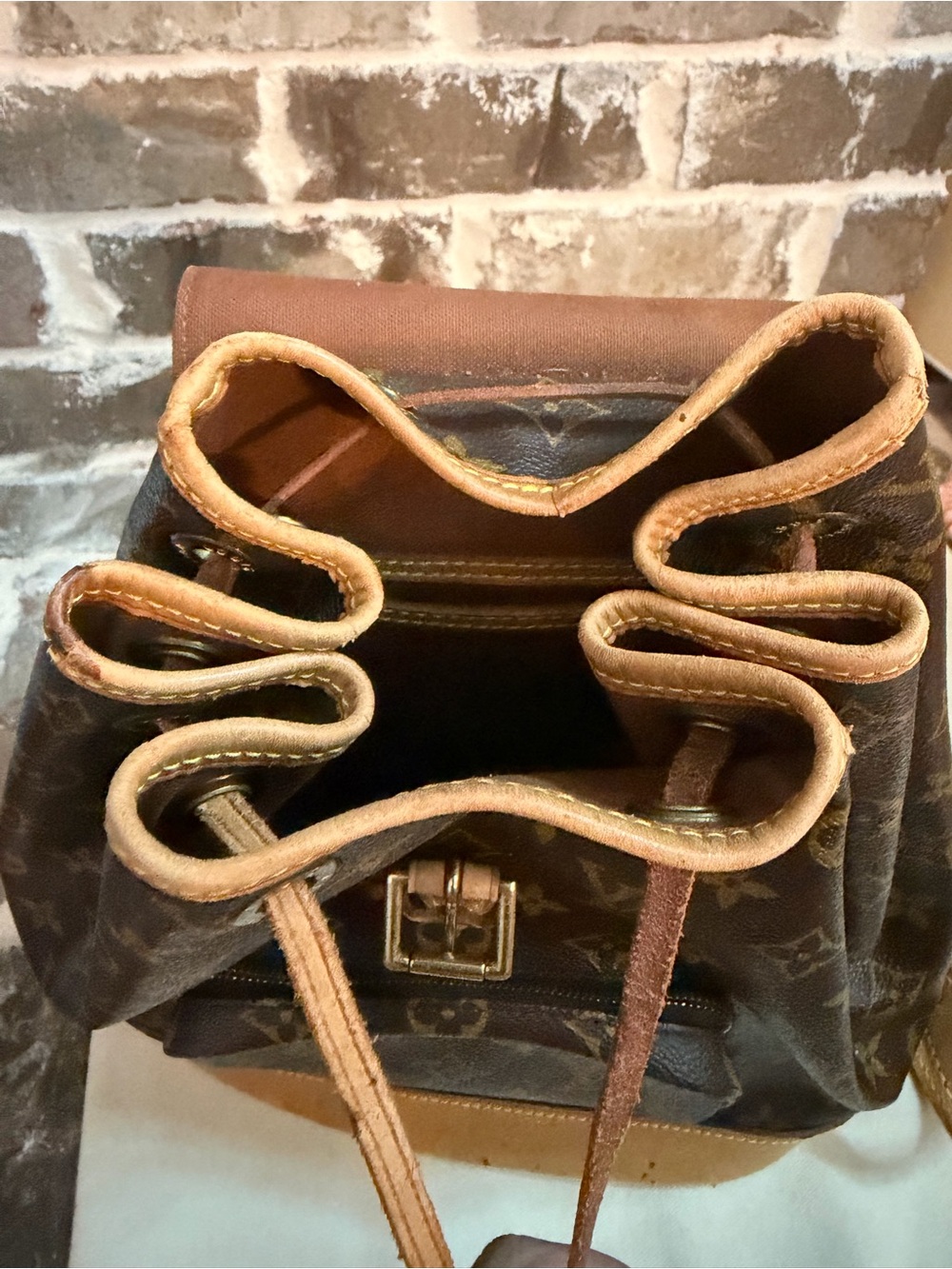 Louis Vuitton Montsouris MM backpack - Picture 11 of 11